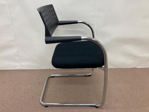 Vitra (ヴィトラ) スタッキングチェアー ブラック