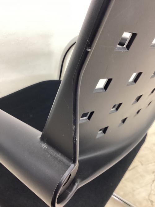 Vitra (ヴィトラ) スタッキングチェアー ブラック
