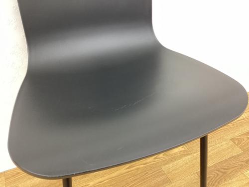 Vitra (ヴィトラ) スタッキングチェアー ブラック HAL