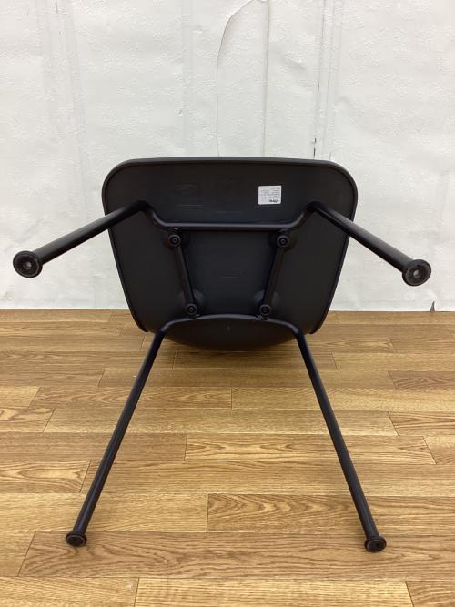 Vitra (ヴィトラ) スタッキングチェアー ブラック HAL