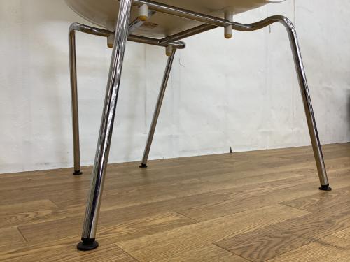 Vitra (ヴィトラ) トムバックチェア ホワイト
