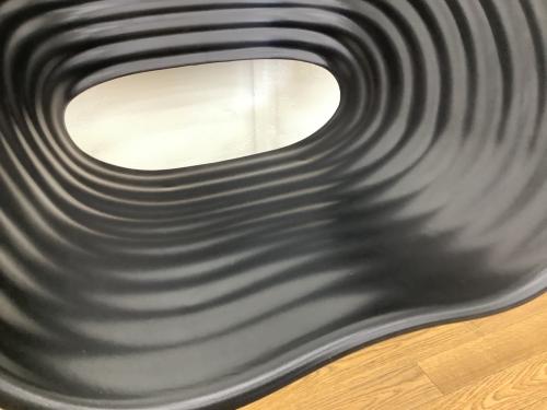 トムバックチェア リプロダクト品 ブラック