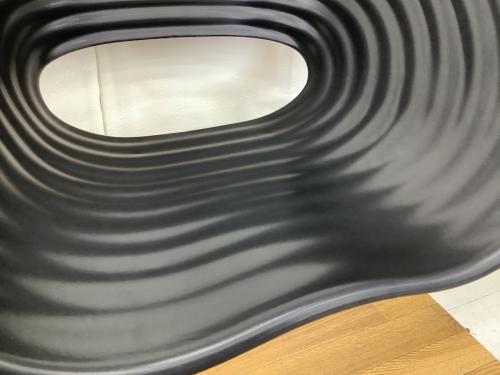 トムバックチェア リプロダクト品 ブラック
