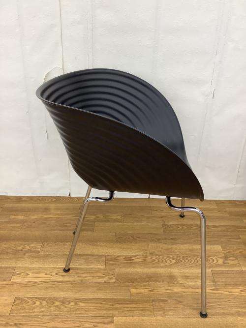 Vitra (ヴィトラ) トムバックチェア ブラック