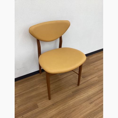 OneCollection (ワンコレクション) ダイニングチェアー オレンジ×ブラウン デンマーク製 北欧デザイン レザー×チーク 108 Chair FINN JUHL