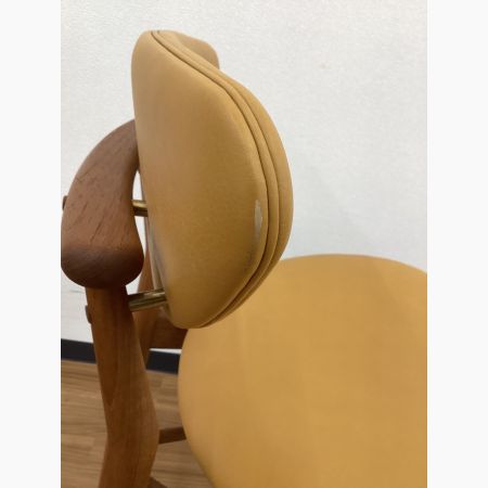 OneCollection (ワンコレクション) ダイニングチェアー オレンジ×ブラウン デンマーク製 北欧デザイン レザー×チーク 108 Chair FINN JUHL
