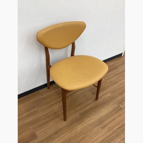 OneCollection (ワンコレクション) ダイニングチェアー オレンジ×ブラウン デンマーク製 北欧デザイン レザー×チーク 108 Chair FINN JUHL