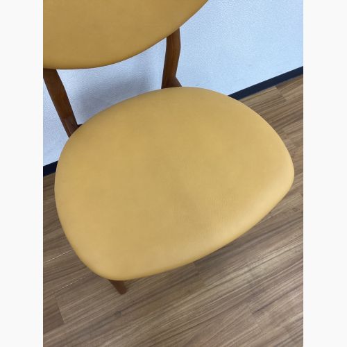 OneCollection (ワンコレクション) ダイニングチェアー オレンジ×ブラウン デンマーク製 北欧デザイン レザー×チーク 108 Chair FINN JUHL