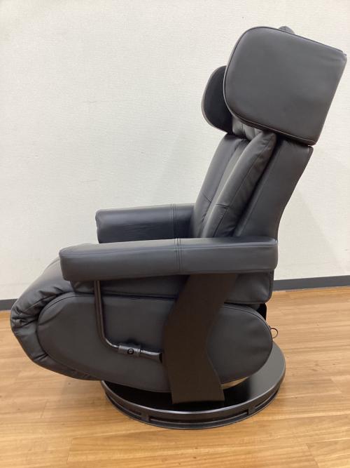 ヤマダホールディングス 電動リクライニングチェアー　1人掛け Bluetoothスピーカー内蔵チェア ブラストサウンド2 BKカワ