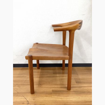 家具蔵　カグラ　アームチェア アルコ Ⅱ B　　木製　椅子　ダイニングチェア 家具蔵 (カグラ) 無垢材 アームチェア アルコⅡ｜トレファクONLINE