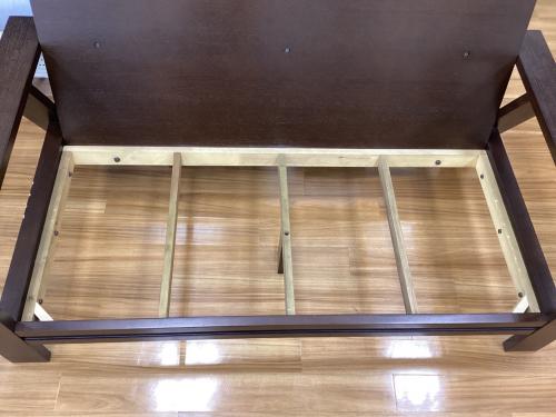 a.flat (エーフラット) ウッド・ソファv02 2人掛けソファー