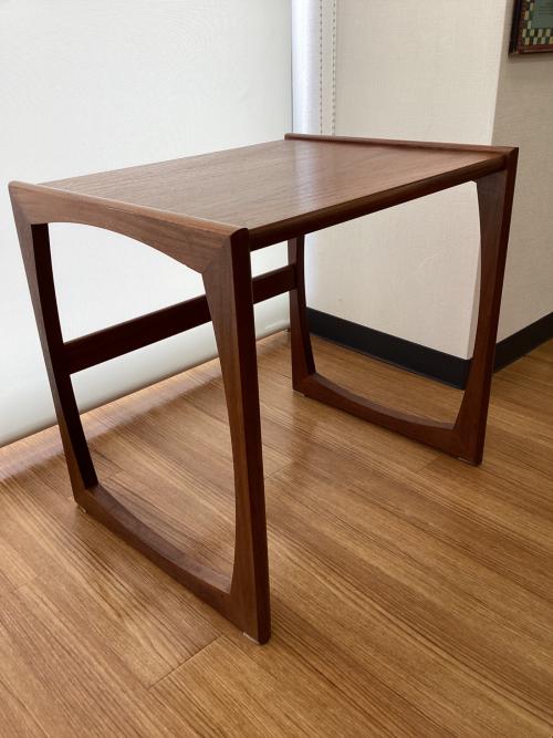 G-PLAN (ジープラン) ネストテーブル ブラウン Lloyd’s Antiques取扱い 1960年代イギリスビンテージ家具 3点セット チーク材