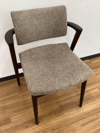 飛騨産業 (ヒダサンギョウ) ダイニングチェアー KX250AU SEOTO-EX セミアームチェア (張り座)