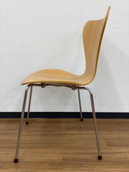 Fritz Hansen (フリッツハンセン) セブンチェア ビーチ アルネ