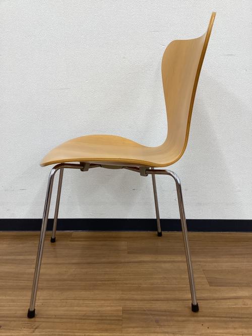 Fritz Hansen (フリッツハンセン) セブンチェア ビーチ アルネ