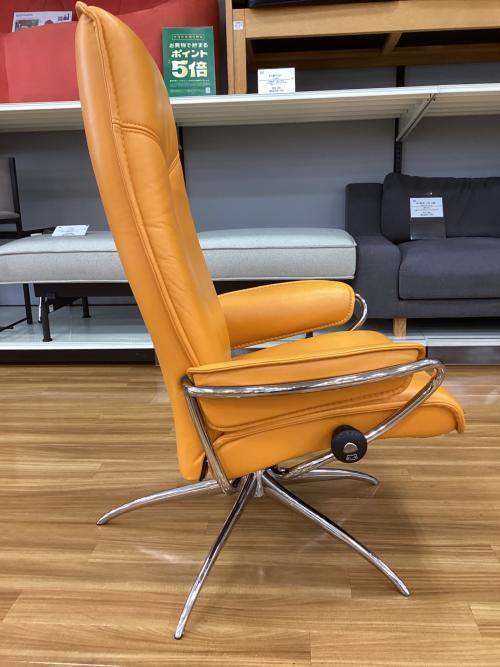 Ekornes (エコーネス) リクライニングチェアー ストレスレスチェア　CITY　レザー オットマン欠品