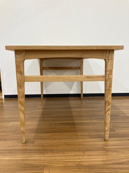 UNICO (ウニコ) SIGNE ダイニングテーブル 幅:約140㎝ ナチュラル