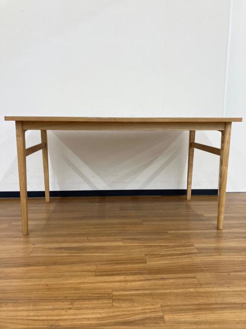 UNICO (ウニコ) SIGNE ダイニングテーブル 幅:約140㎝ ナチュラル