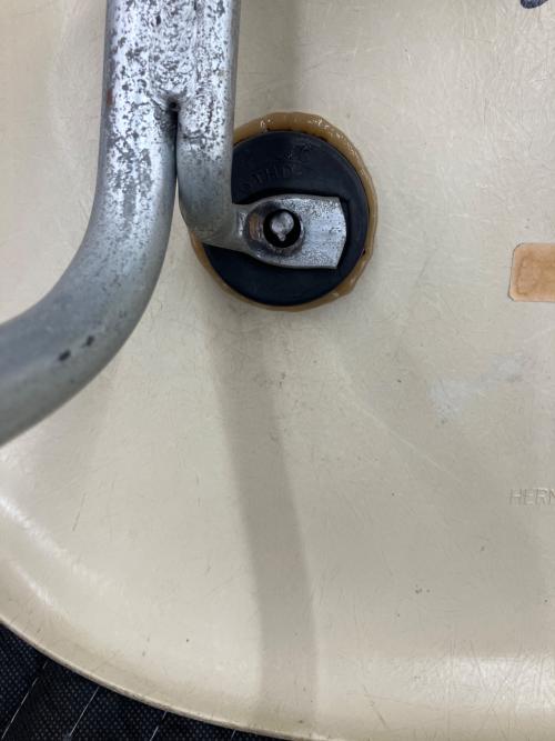 Herman Miller (ハーマンミラー) サイドシェルチェア Hベース Summit社スタンプ(1950～80年代)  ベースネジ切れあり