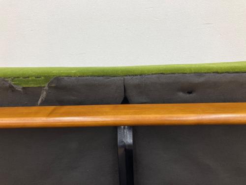 カリモク60 (カリモクロクマル) Kチェア 2シーター モケットグリーン