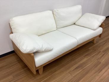 【トレファクマーケット久喜店】Vitra　ベンチソファ Karimoku（カリモク）】ナチュラルなお部屋にもマッチするベンチ