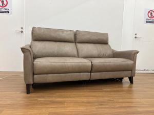 ニトリ 電動リクライニングソファー チェリーブ ヘッドレスト可動 充電用USBポート付 背もたれ分割可 幅:約194㎝