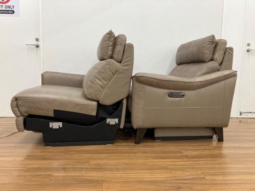 ニトリ 電動リクライニングソファー チェリーブ ヘッドレスト可動 充電用USBポート付 背もたれ分割可 幅:約194㎝