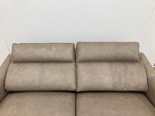 ニトリ 電動リクライニングソファー チェリーブ ヘッドレスト可動 充電用USBポート付 背もたれ分割可 幅:約194㎝