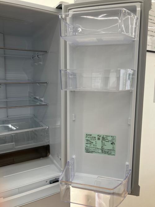 MITSUBISHI (ミツビシ) 6ドア冷蔵庫 MR-WZ55J-W 2023年製