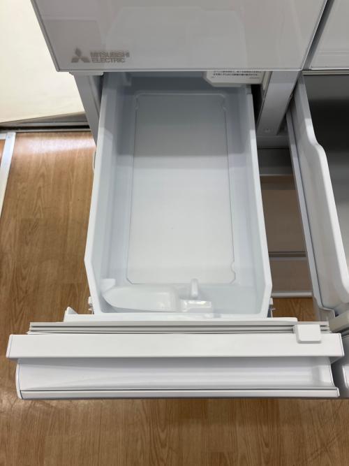 MITSUBISHI (ミツビシ) 6ドア冷蔵庫 MR-WZ55J-W 2023年製