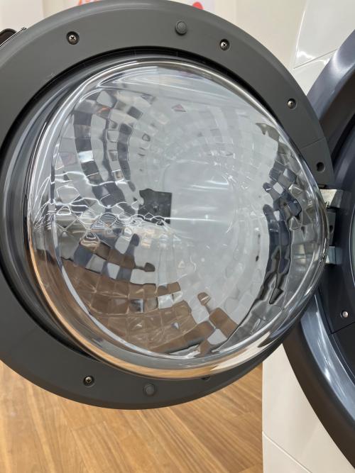 SHARP (シャープ) ドラム式洗濯乾燥機　洗濯容量7.0kg 乾燥容量3.5kg 2018年製 ES-S7C-WL