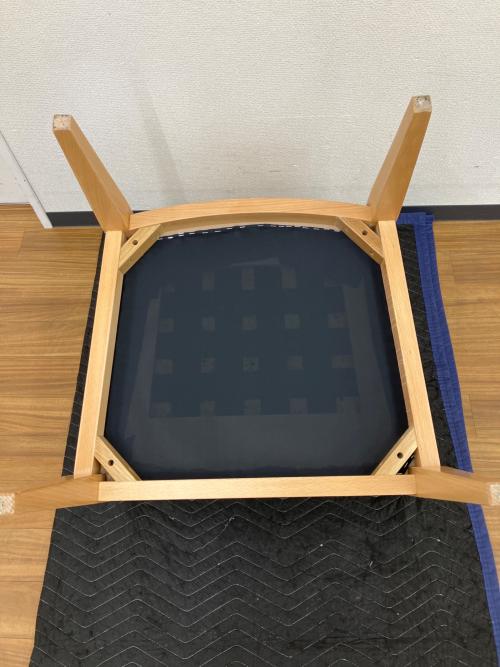 アームチェアー