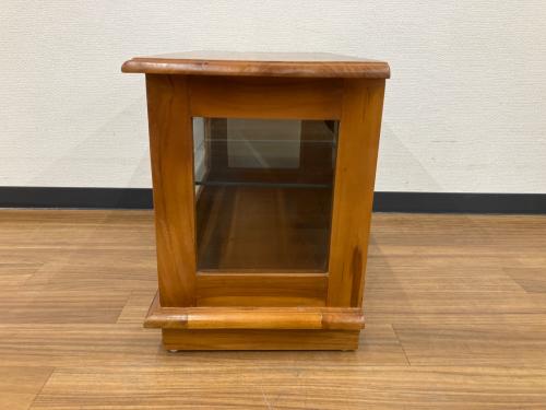 キャビネット アンティーク調デザイン