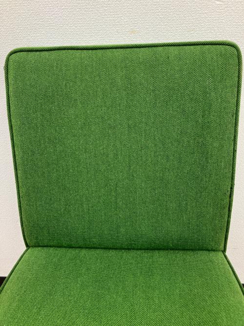 カリモク60 (カリモクロクマル) イス カフェチェア