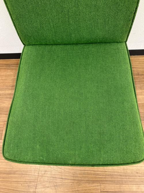 カリモク60 (カリモクロクマル) イス カフェチェア