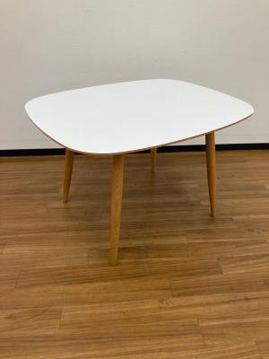 カリモク60＋ (カリモクロクマルプラス) ダイニングテーブル　Ｄテーブル