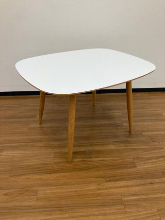 カリモク60＋ (カリモクロクマルプラス) ダイニングテーブル　Ｄテーブル