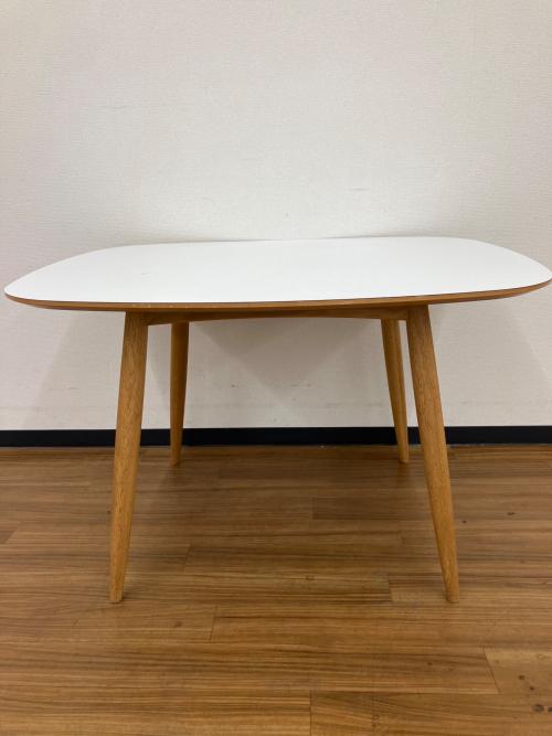 カリモク60＋ (カリモクロクマルプラス) ダイニングテーブル　Ｄテーブル