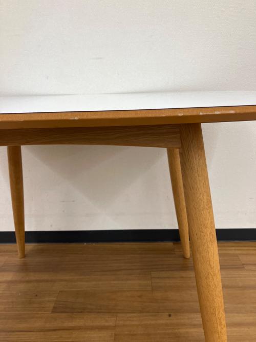 カリモク60＋ (カリモクロクマルプラス) ダイニングテーブル　Ｄテーブル