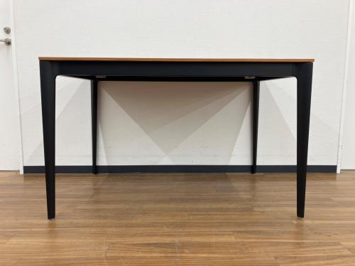 BoConcept (ボーコンセプト) ダイニングテーブル TORINO TABLE