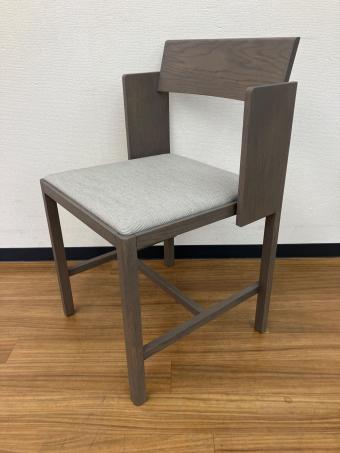 arflex (アルフレックス) ダイニングチェアー  DAHLEM