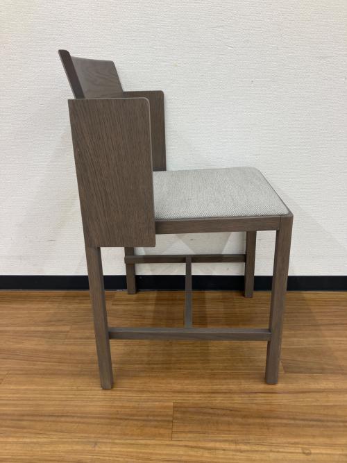 arflex (アルフレックス) ダイニングチェアー  DAHLEM