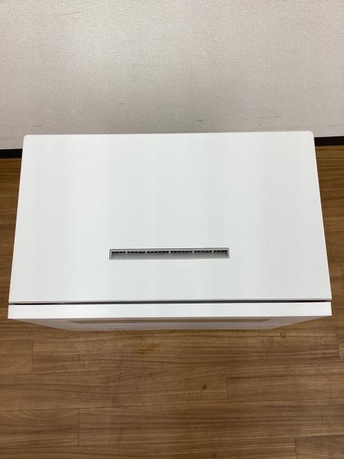 Panasonic (パナソニック) 食器洗い乾燥機 NP-TZ200-W 2019年製 扉内部ヨゴレ有 正面左上ヘコミ有