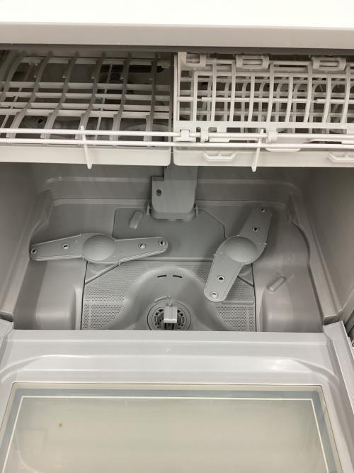 Panasonic (パナソニック) 食器洗い乾燥機 NP-TZ200-W 2019年製 扉内部ヨゴレ有 正面左上ヘコミ有
