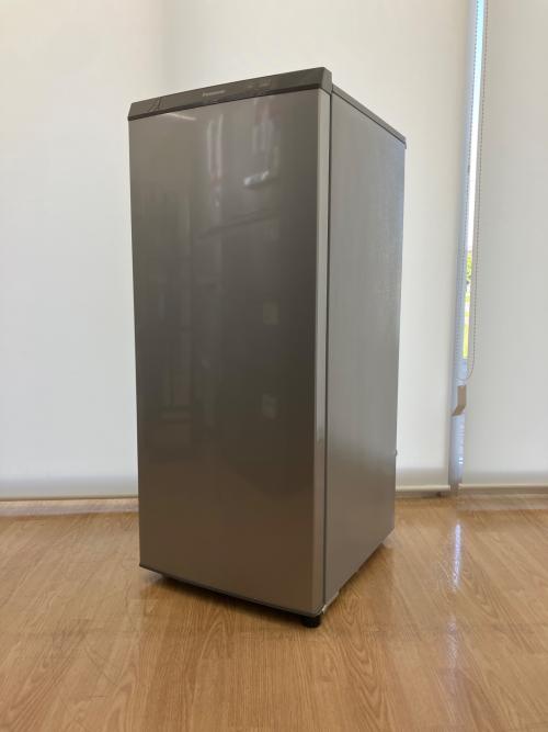 Panasonic (パナソニック) 1ドア冷凍庫 121L 2023年製 NR-FZ120D