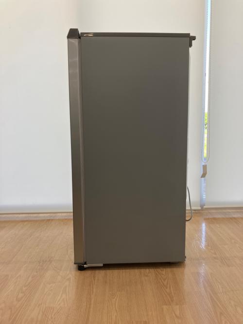 Panasonic (パナソニック) 1ドア冷凍庫 121L 2023年製 NR-FZ120D