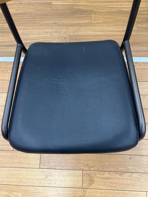 UNICO (ウニコ) ダイニングチェアー HOXTON chair