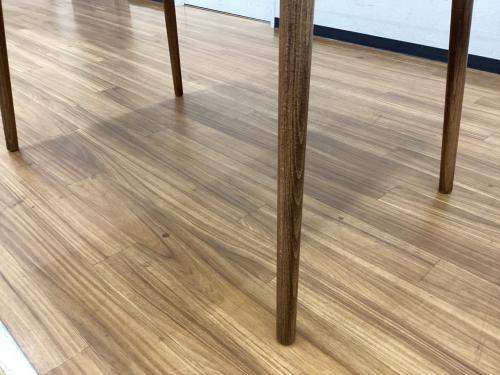 TON (トン) ダイニングテーブル 幅:約120㎝ アンティーク風テーパーダイニングテーブル