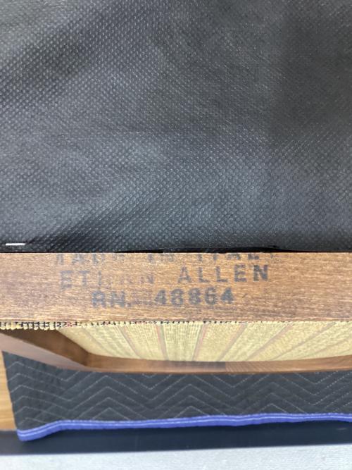 ETHAN ALLEN (イーセンアーレン) アームチェアー