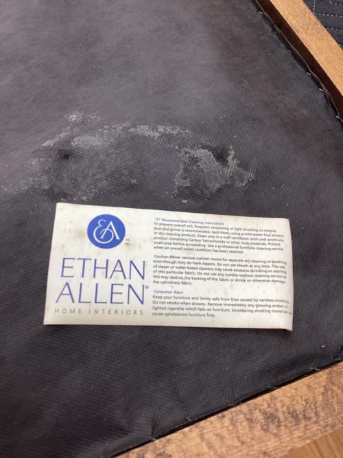 ETHAN ALLEN (イーセンアーレン) アームチェアー